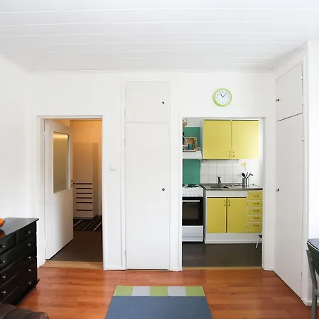 Cozy Near Of Host By Tuure Lägenhet